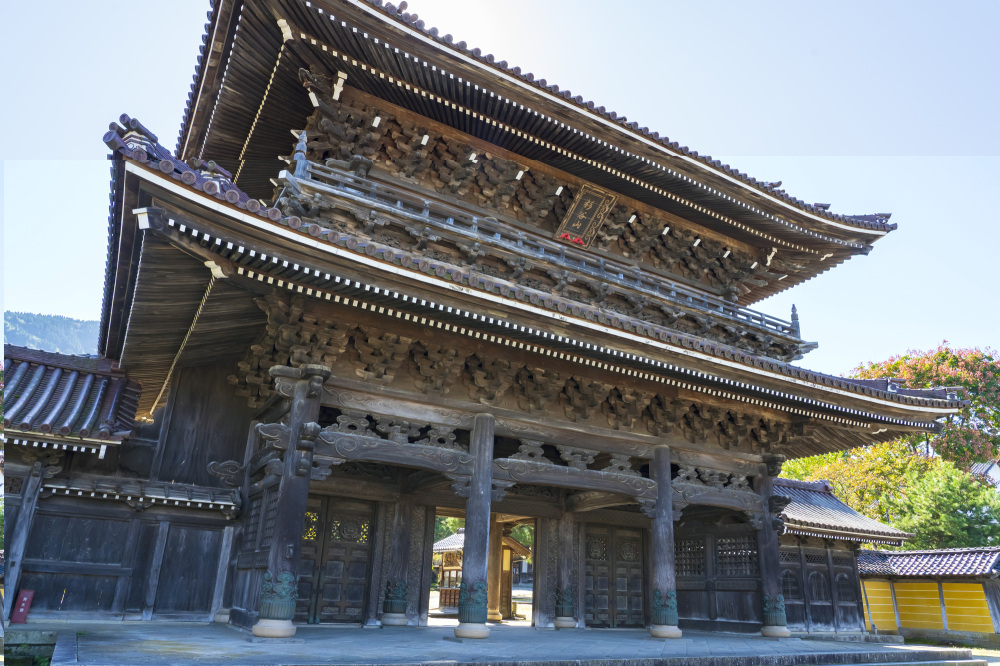 文化と信仰が息づくまち、南砺市